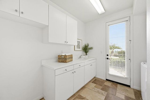 7671 Circulo Sequoia, Carlsbad, CA 92009