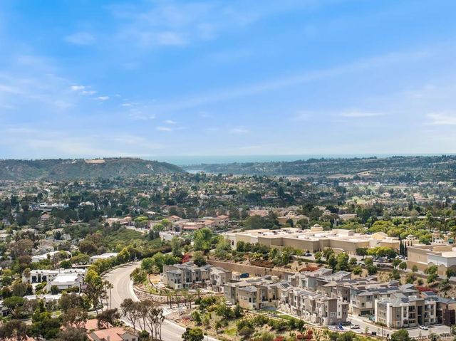7671 Circulo Sequoia, Carlsbad, CA 92009
