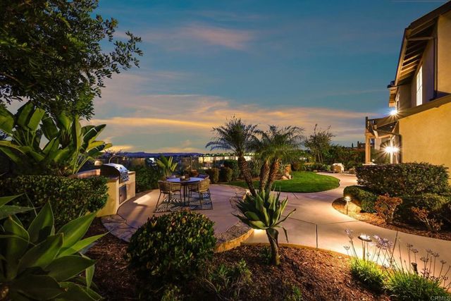 7671 Circulo Sequoia, Carlsbad, CA 92009