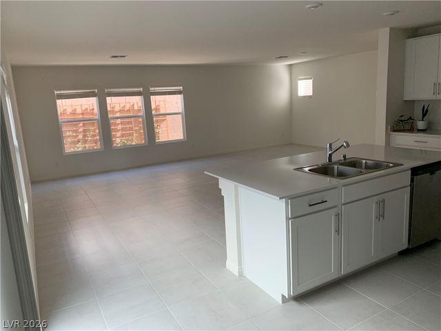 9249 Innot Avenue, Las Vegas, NV 89148