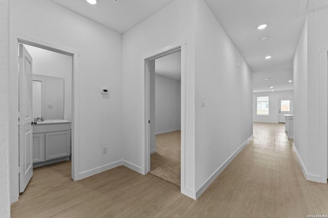 9406 Dassler Springs, Converse, TX 78109