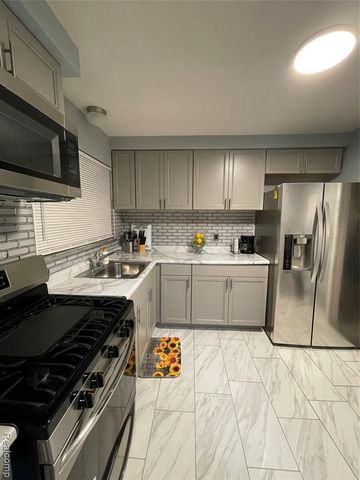 4215 Three Mile Drive, Detroit, MI 48224