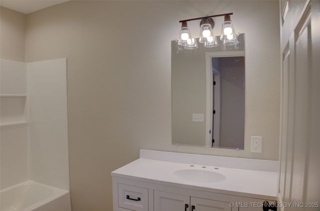 1106 E 6th Street, Okmulgee, OK 74447