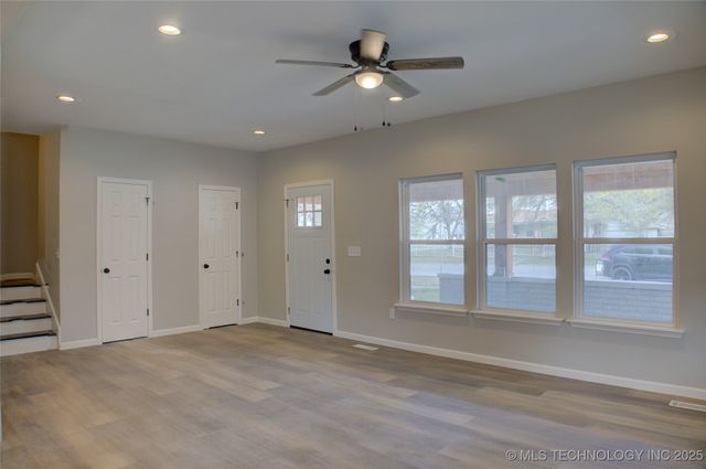 1106 E 6th Street, Okmulgee, OK 74447