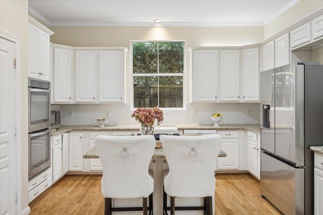 6552 Schuler Street, Houston, TX 77007