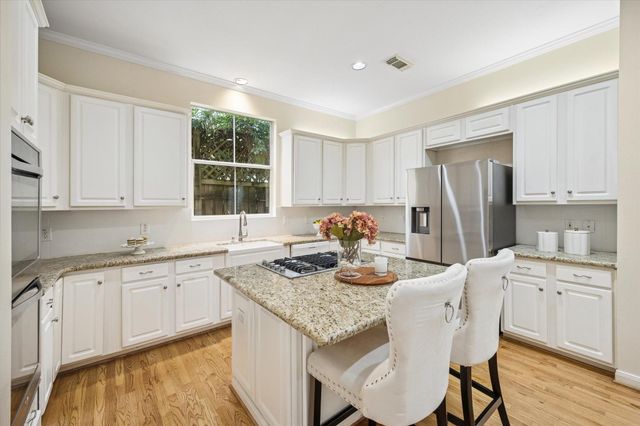 6552 Schuler Street, Houston, TX 77007