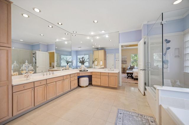 6552 Schuler Street, Houston, TX 77007