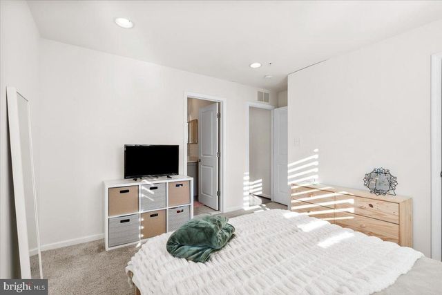 6828 W SHAVANO RD, New Market, MD 21774