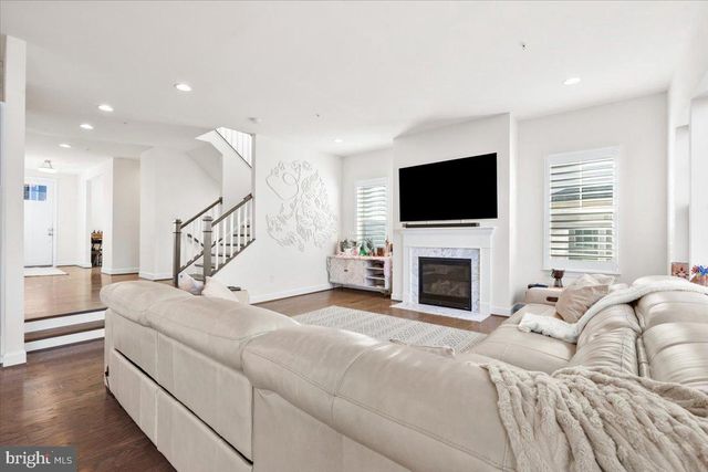 6828 W SHAVANO RD, New Market, MD 21774