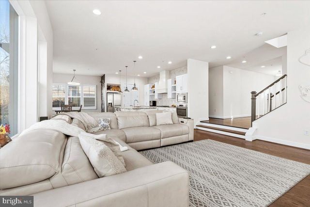 6828 W SHAVANO RD, New Market, MD 21774