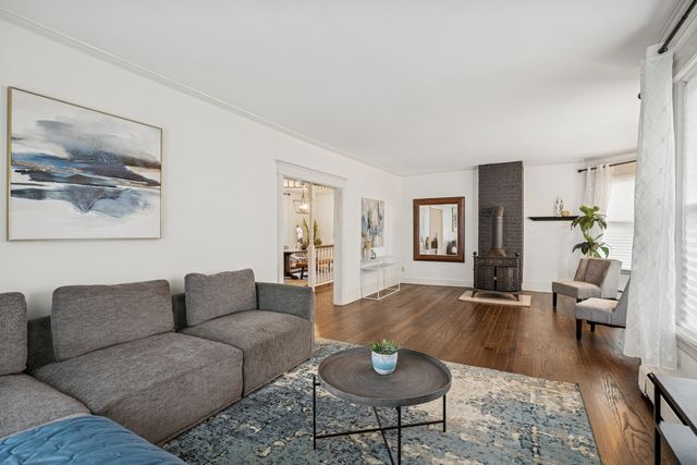 138 Clinton Avenue 2, Oak Park, IL 60302