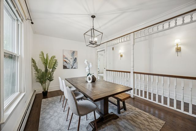 138 Clinton Avenue 2, Oak Park, IL 60302