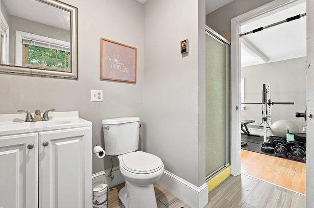 2 Lisa Ave, Acushnet, MA 02743