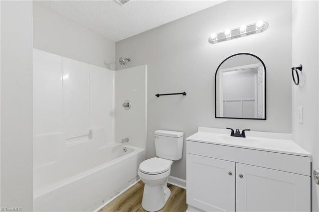 230 James Street, Lexington, NC 27295