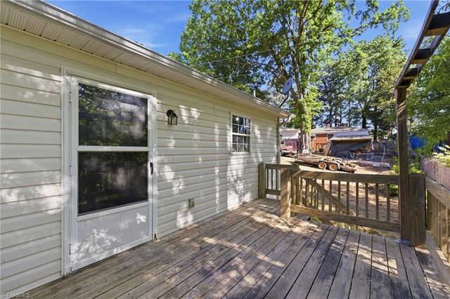 230 James Street, Lexington, NC 27295