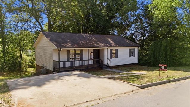 230 James Street, Lexington, NC 27295