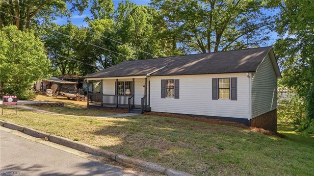 230 James Street, Lexington, NC 27295