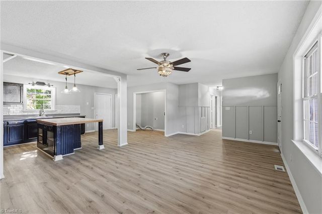230 James Street, Lexington, NC 27295