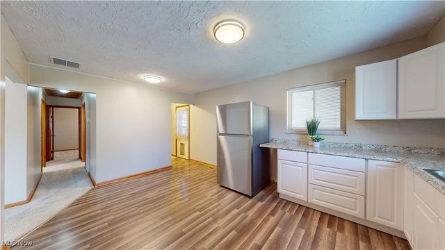 906 19th Street, Vienna, WV 26105