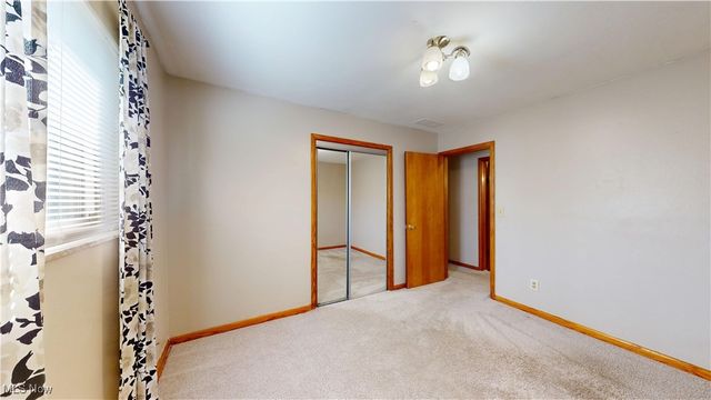 906 19th Street, Vienna, WV 26105