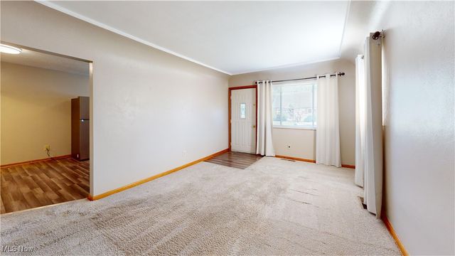 906 19th Street, Vienna, WV 26105