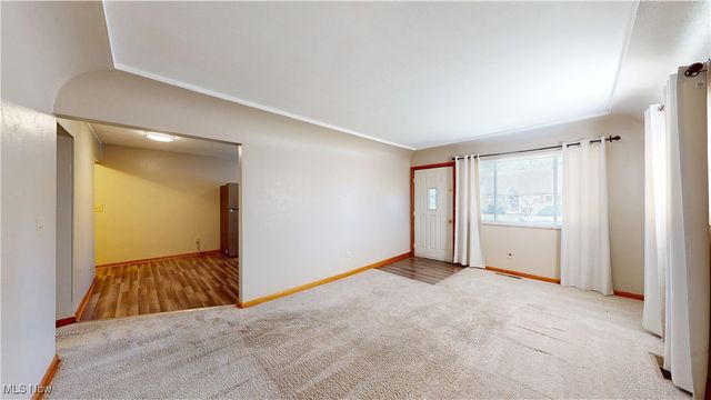 906 19th Street, Vienna, WV 26105