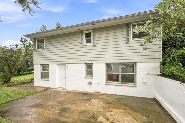 923 Bell Avenue, New Buffalo, MI 49117