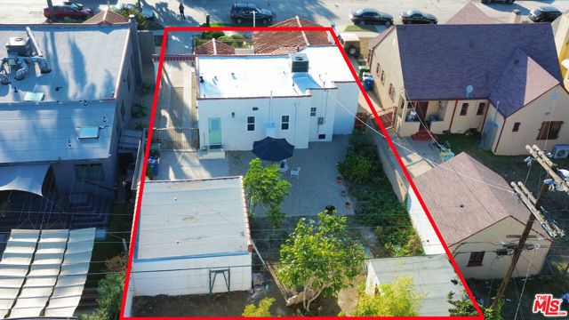 7032 2nd Avenue, Los Angeles, CA 90043