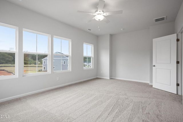 215 Central Townes Way 323, Raleigh, NC 27603