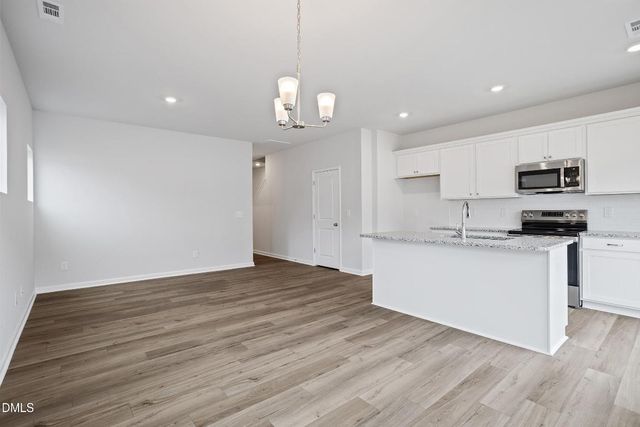 215 Central Townes Way 323, Raleigh, NC 27603