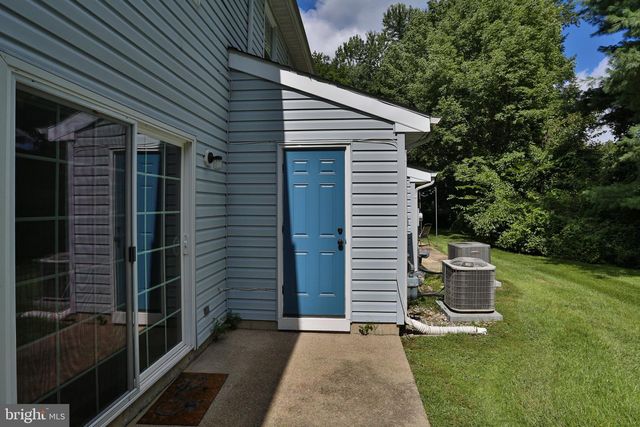 604 LINDSLEY CT, Burlington Township, NJ 08016