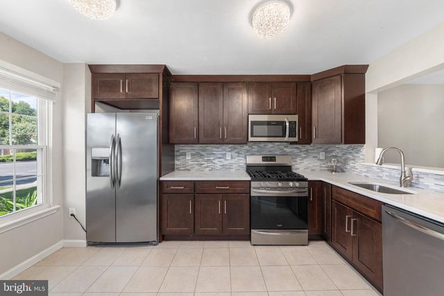604 LINDSLEY CT, Burlington Township, NJ 08016