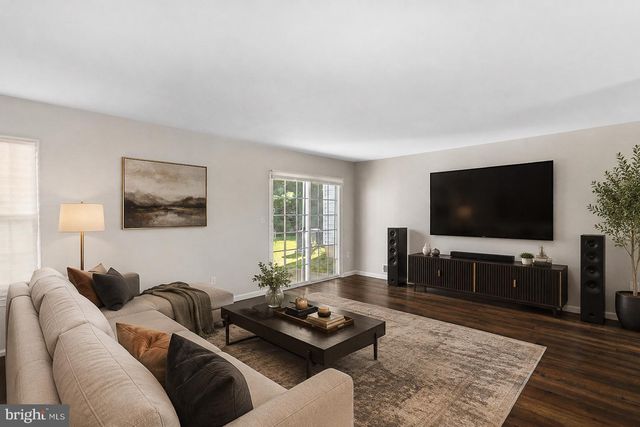 604 LINDSLEY CT, Burlington Township, NJ 08016