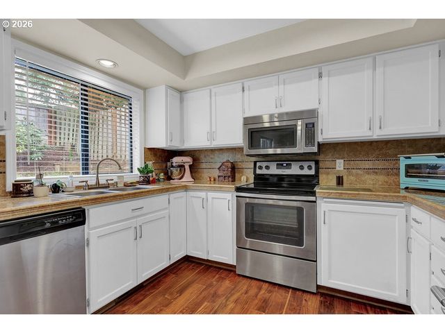 1626 CINNAMON HILL Dr Se, Salem, OR 97306