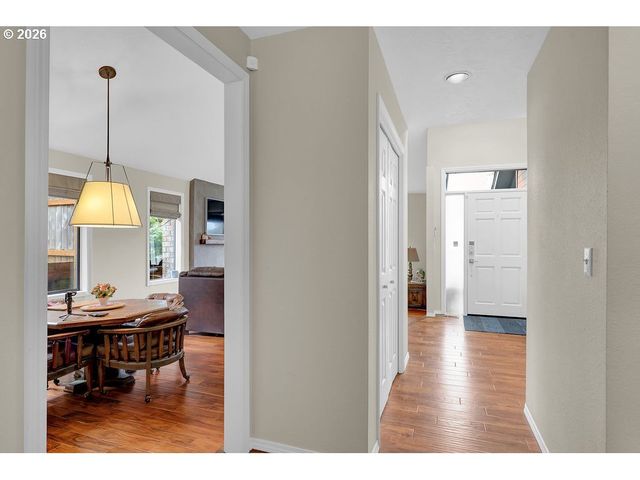 1626 CINNAMON HILL Dr Se, Salem, OR 97306
