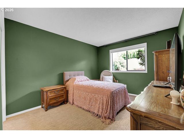 1626 CINNAMON HILL Dr Se, Salem, OR 97306