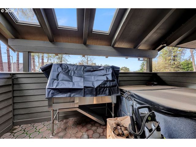 1626 CINNAMON HILL Dr Se, Salem, OR 97306