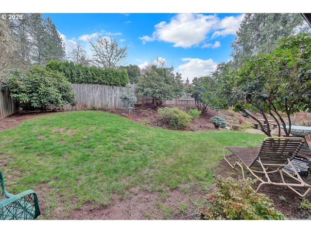 1626 CINNAMON HILL Dr Se, Salem, OR 97306