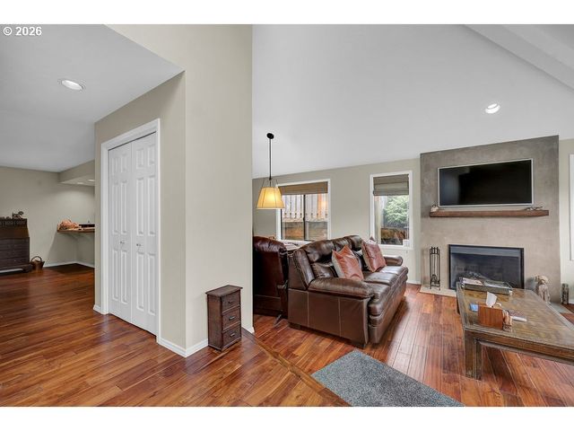 1626 CINNAMON HILL Dr Se, Salem, OR 97306