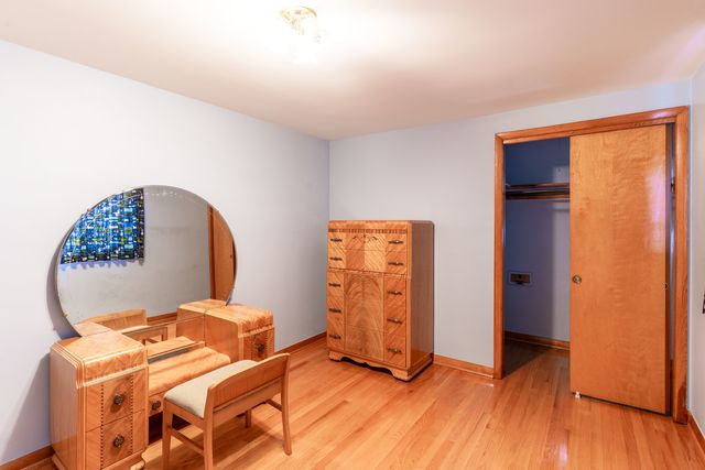 5823 S Mulligan Avenue, Chicago, IL 60638
