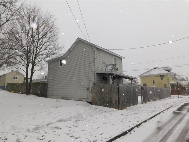 45 Collins Avenue, Uniontown, PA 15401