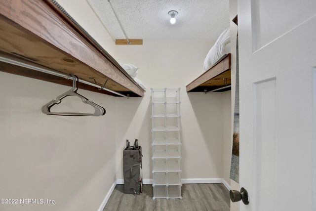 6656 RAMOTH Drive, Jacksonville, FL 32226