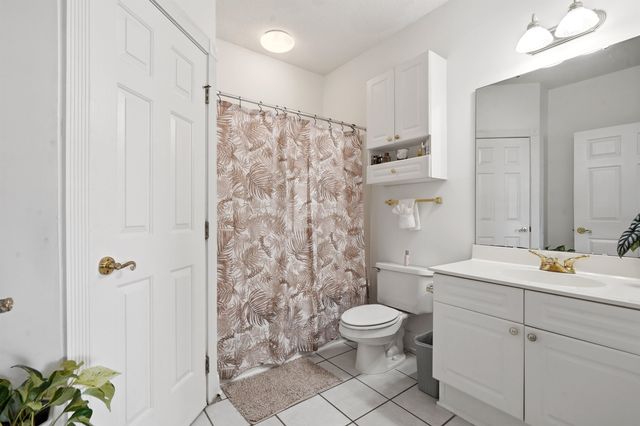 4864 Carnation Cir Apt 203, Myrtle Beach, SC 29577