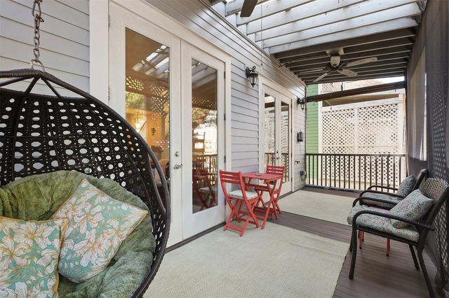 1724 Avenue L, Galveston, TX 77550