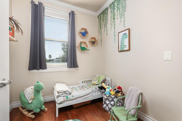 1724 Avenue L, Galveston, TX 77550