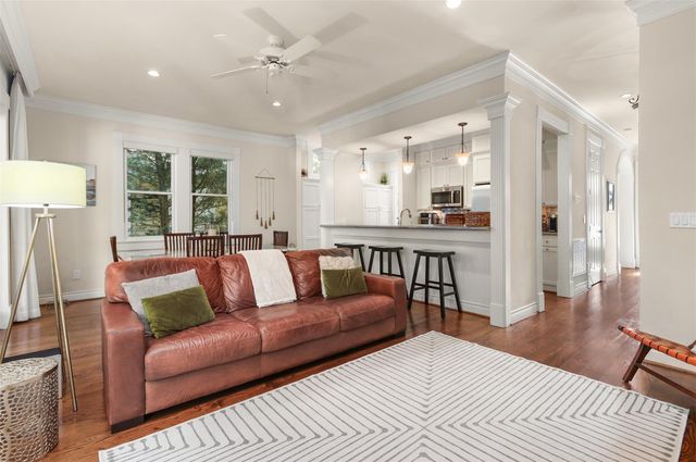 1724 Avenue L, Galveston, TX 77550