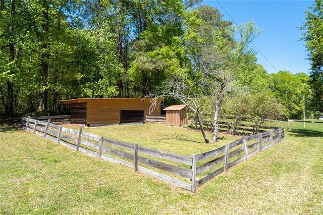 2295 NUTT Road, Franklin, GA 30217