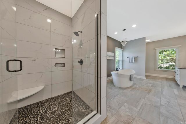 8501 Carrington Drive, Evansville, IN 47711