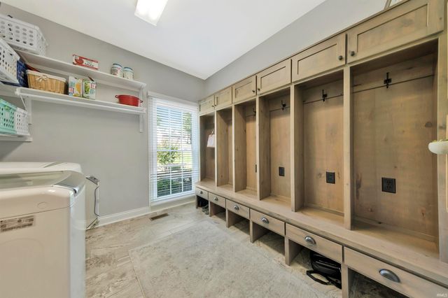 8501 Carrington Drive, Evansville, IN 47711