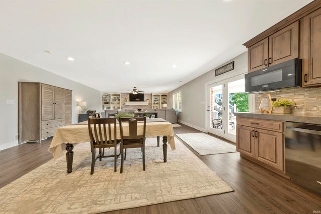 8501 Carrington Drive, Evansville, IN 47711